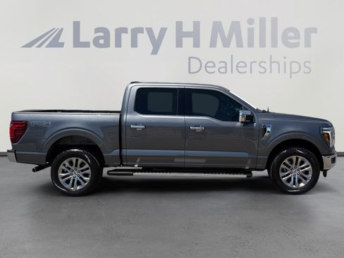 Used 2025 Ford F150 Lariat w/ Equipment Group 501A Mid AWD/4WD image 6