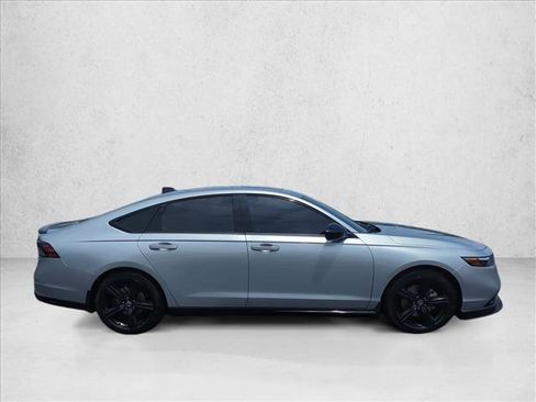 Used 2024 Honda Accord Sport image 3