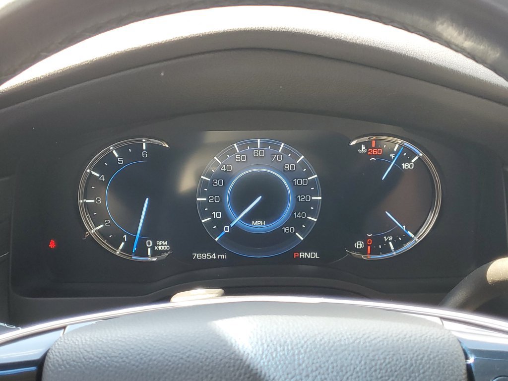 Used 2018 Cadillac Escalade Premium Luxury AWD/4WD image 20