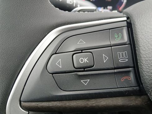 New 2026 Jeep Grand Cherokee Altitude RWD image 11