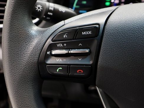 Used 2018 Hyundai Ioniq Blue image 27