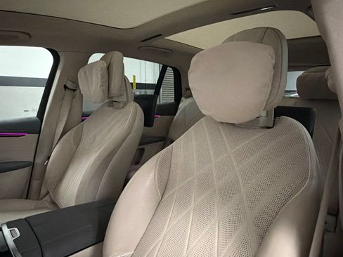 Used 2023 Mercedes-Benz EQS 450+ SUV w/ Exclusive Trim Package image 24