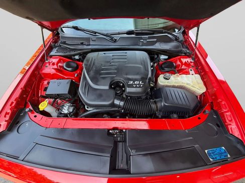 Used 2023 Dodge Challenger SXT RWD image 38