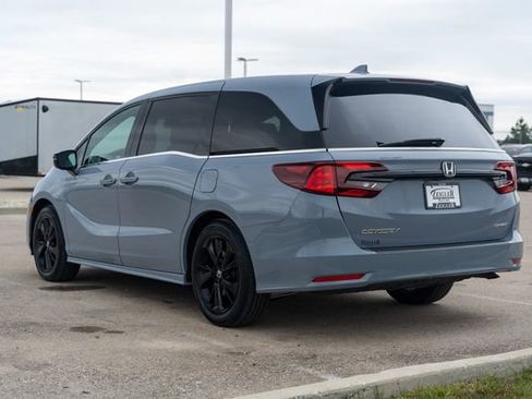 Used 2023 Honda Odyssey Sport image 5