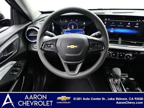 New 2026 Chevrolet Trax LT w/ Sunroof Package image 26