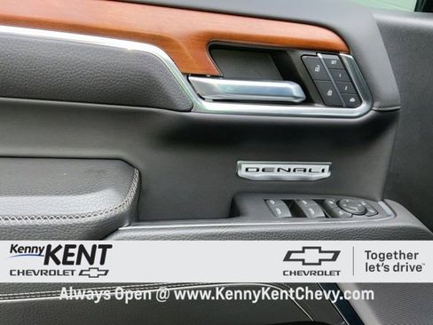 Certified 2022 GMC Sierra 1500 Denali image 37