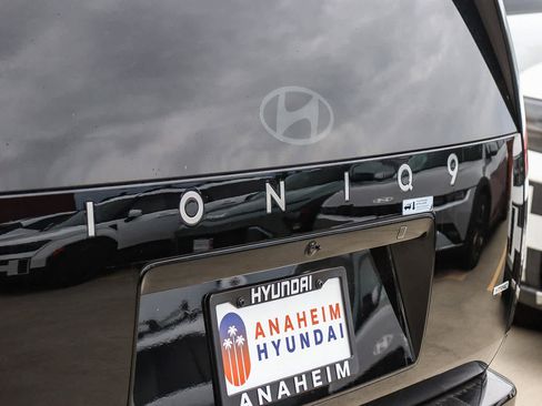 New 2026 Hyundai Ioniq 9 SEL image 10