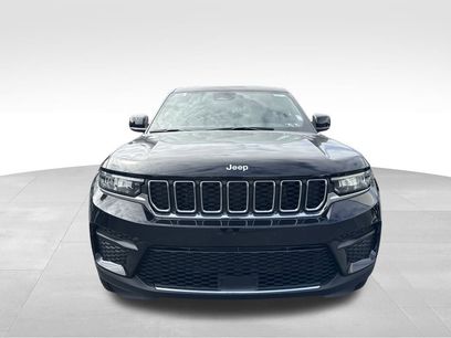 New 2025 Jeep Grand Cherokee Laredo X w/ Trailer Tow Package