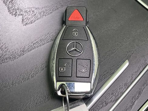 Used 2019 Mercedes-Benz GLC 300 4MATIC image 44