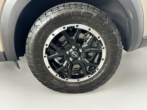 Used 2023 Nissan Pathfinder Rock Creek AWD/4WD image 11