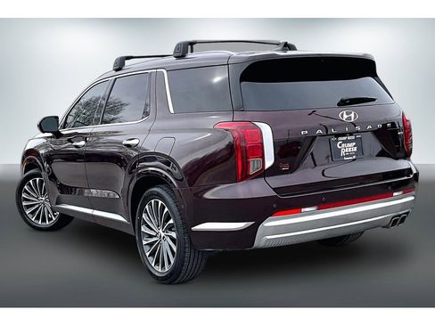 Used 2024 Hyundai Palisade Calligraphy image 4