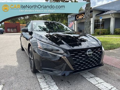 Used 2024 Nissan Altima 2.5 SR image 1