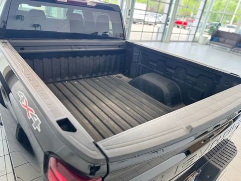 Certified 2024 Chevrolet Silverado 1500 Custom AWD/4WD image 40