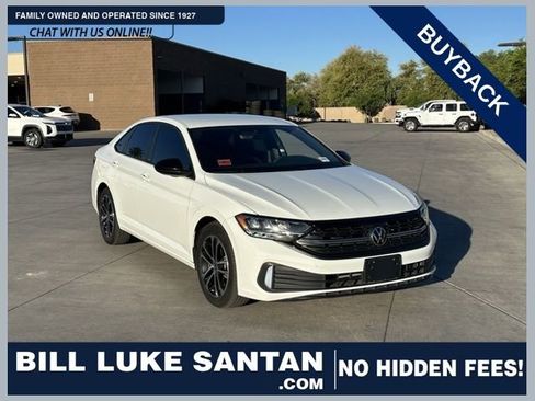 Used 2023 Volkswagen Jetta Sport image 1
