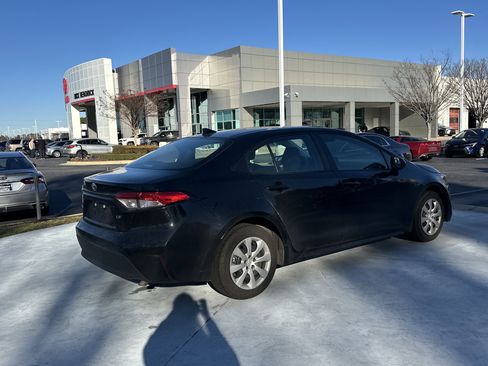 Certified 2024 Toyota Corolla LE image 10