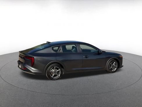 Used 2025 Kia K4 LXS image 14