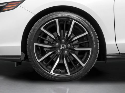 Used 2025 Honda Accord Sport image 22