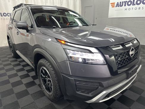 Used 2025 Nissan Pathfinder Rock Creek image 2