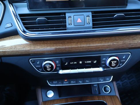Used 2022 Audi Q5 2.0T Prestige image 39
