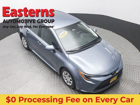 Used 2023 Toyota Corolla LE FWD image 3