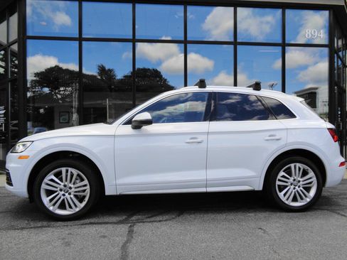 Used 2019 Audi Q5 2.0T Premium Plus w/ Premium Plus Package AWD/4WD image 8