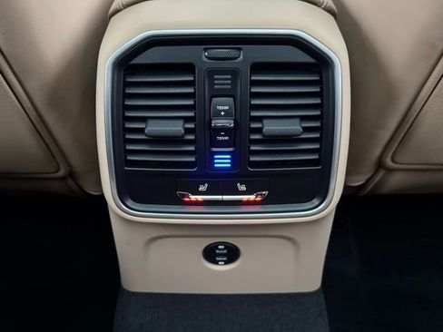 New 2026 Porsche Macan Turbo image 33