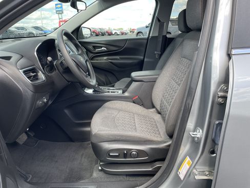 Used 2023 Chevrolet Equinox LT FWD image 16