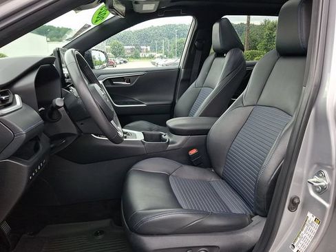 Certified 2025 Toyota RAV4 XSE w/ Advanced Technology Package AWD/4WD image 13