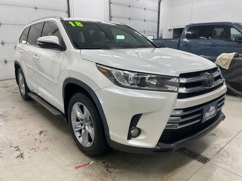 Used 2018 Toyota Highlander Limited image 3