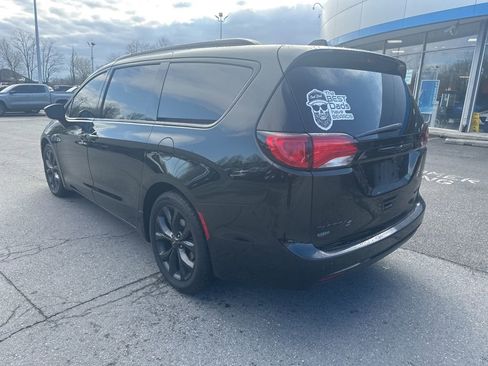 Used 2020 Chrysler Pacifica Limited w/ Advanced Safetytec Group image 7