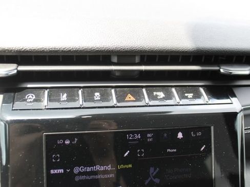 Used 2025 Jeep Grand Cherokee Altitude AWD/4WD image 22