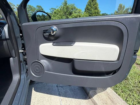Used 2017 FIAT 500 Pop FWD image 28