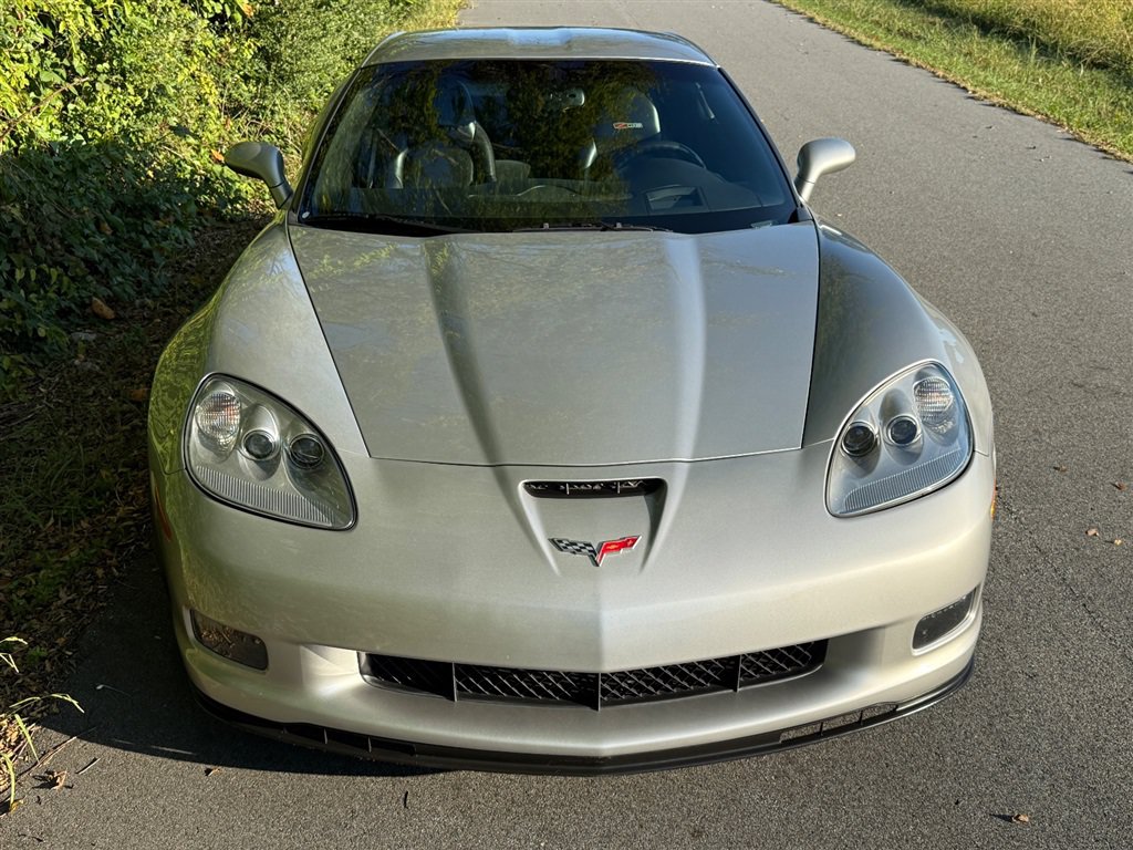Used 2006 Chevrolet Corvette Z06 w/ Preferred Equipment Group RWD image 10