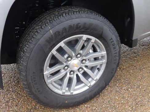 New 2025 Chevrolet Colorado LT w/ LT Convenience Package image 22