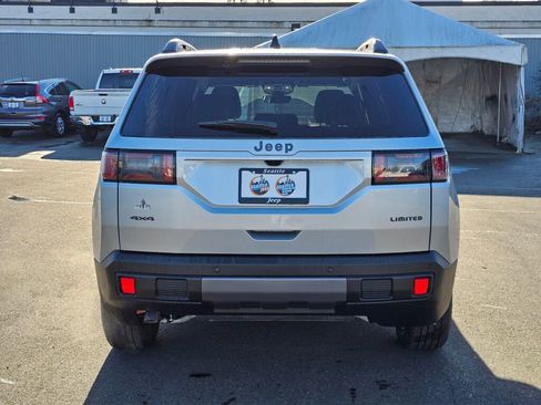 New 2026 Jeep Cherokee Laredo image 7