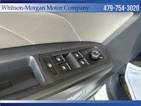 Used 2023 Volkswagen Atlas SE w/ Panoramic Sunroof Package FWD image 16