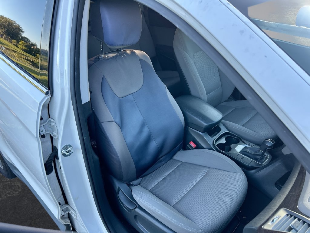 Used 2017 Hyundai Santa Fe SE FWD image 30