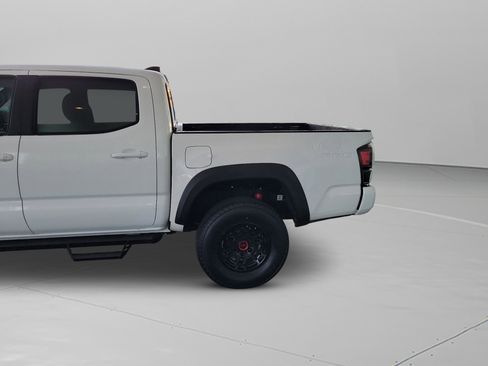 Used 2022 Toyota Tacoma TRD Pro image 31