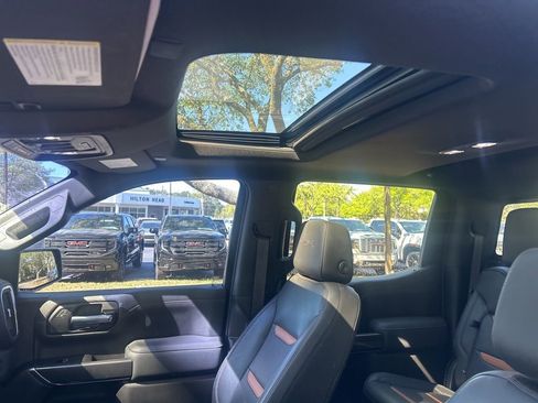 Used 2020 GMC Sierra 1500 AT4 w/ AT4 Premium Package image 11