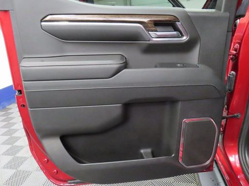 Used 2024 GMC Sierra 1500 Elevation w/ LPO, Elevation Black Package image 56