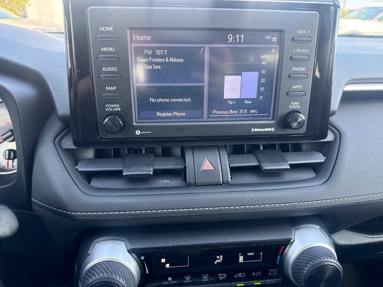 Used 2021 Toyota RAV4 LE w/ Carpet Mat Package (TMS) FWD image 13