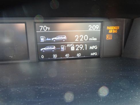 Used 2017 Subaru Forester 2.5i Limited image 28