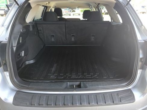 Used 2015 Subaru Outback 2.5i Premium image 29