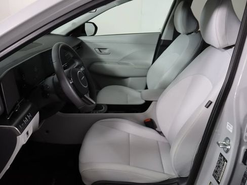 Used 2026 Hyundai Kona SEL Sport FWD image 13