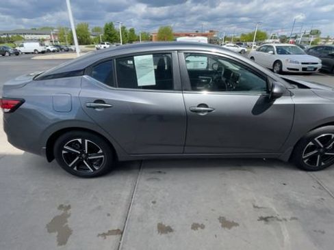 Used 2025 Nissan Sentra SV w/ Trunk Package FWD image 3