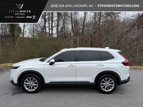 Used 2023 Honda CR-V EX image 1