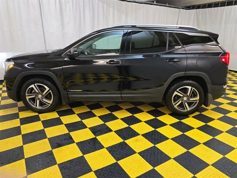 Used 2020 GMC Terrain SLT w/ Preferred Package image 6