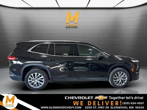 Used 2025 Buick Enclave Preferred image 1