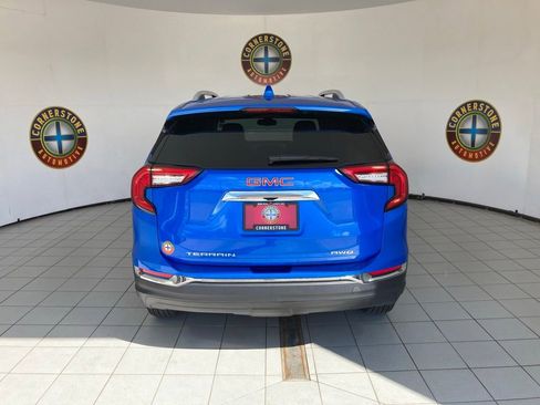 Used 2024 GMC Terrain SLT AWD/4WD image 23
