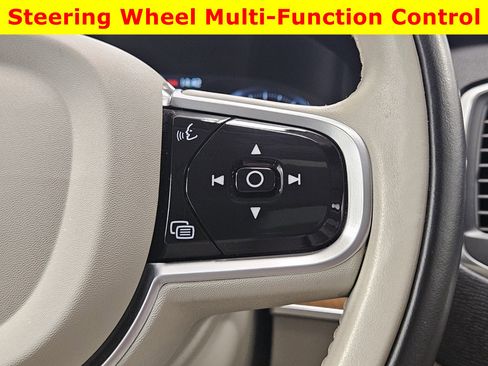 Used 2022 Volvo XC90 T6 Momentum w/ Climate Package image 35